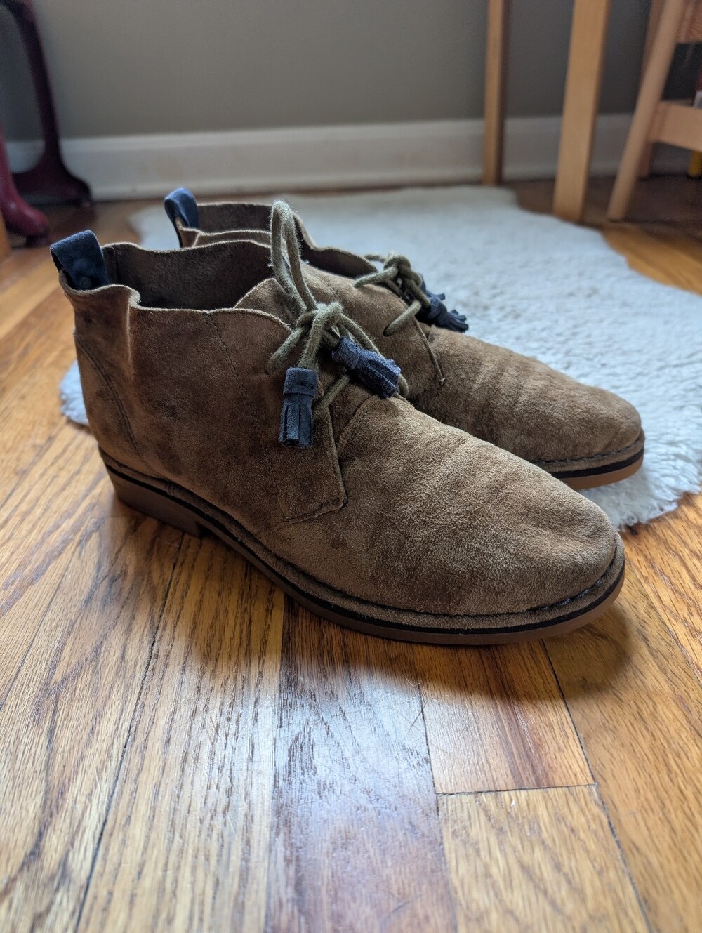 Hush Puppies Women's Suede Chukka Boots in Olive Green Size 8.5